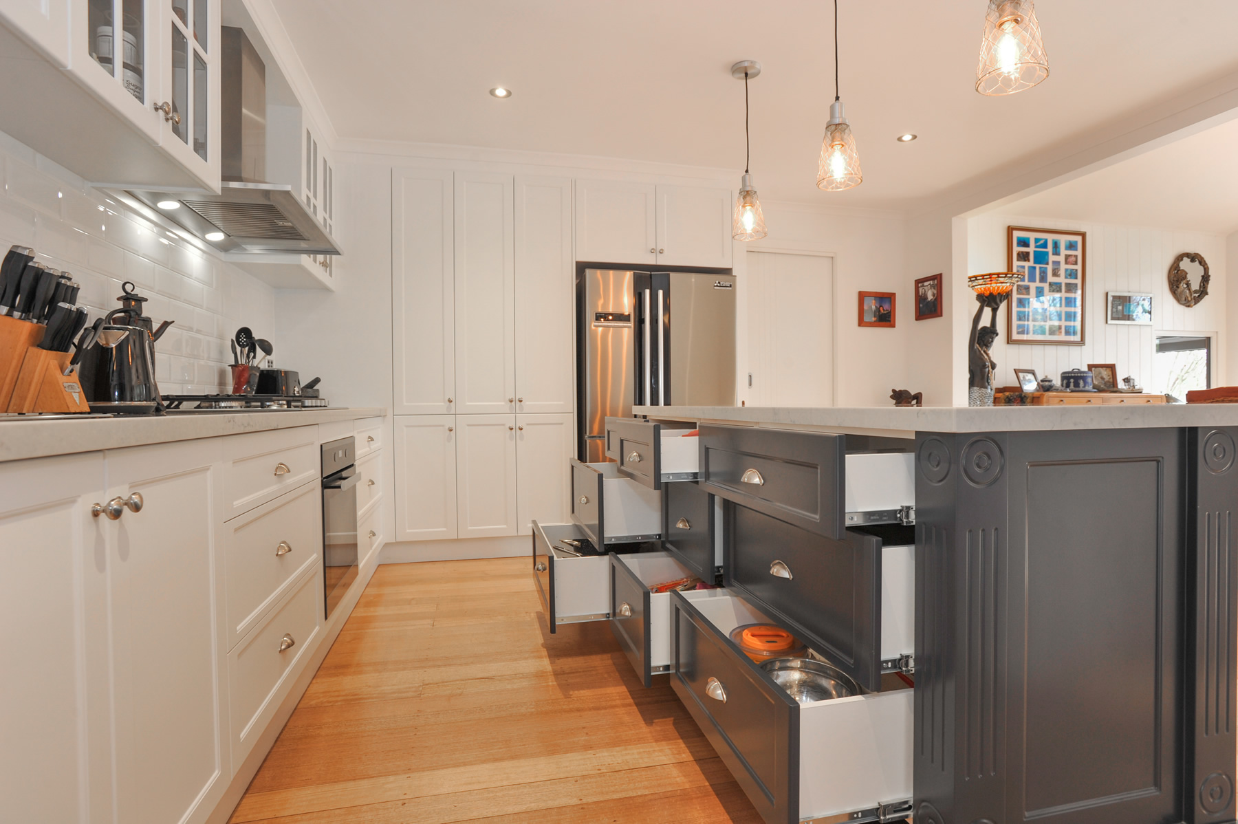 Feature Hamptons Style Kitchen - Mount Martha, Mornington Peninsula - AC & V Kitchens Melbourne